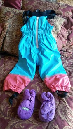 Rain jumpsuit and winter cloves