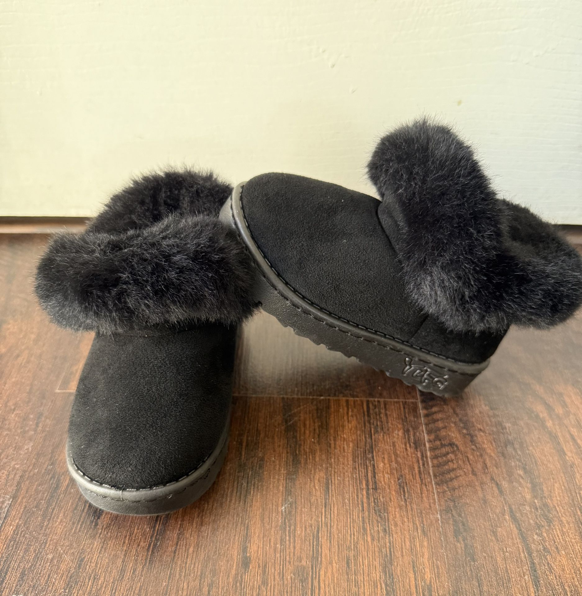 Girls Boots