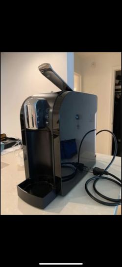 Coffee brewer Starbucks Verismo K-fee 11 5p40 Coffee Maker & Espresso Maker. Single Use System with espresso and milk pod function. Good condition