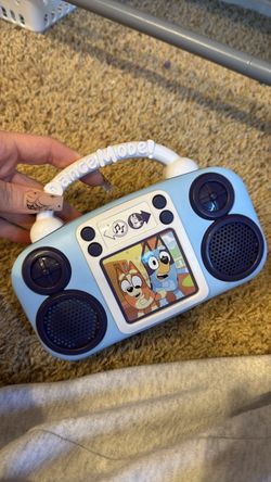 Bluey cash register and radio