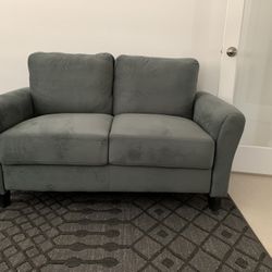Loveseat 