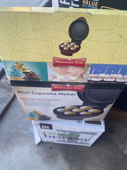 Mini cupcake maker