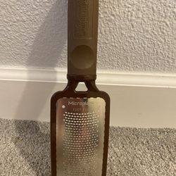 Microplane Colossal Pedicure Rasp (Foot File)