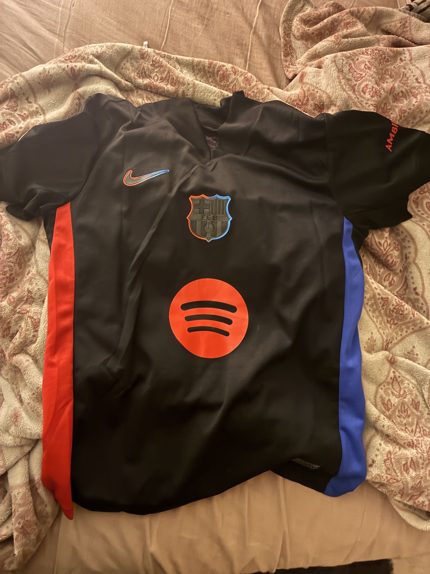 Barcelona lamine yamal jersey