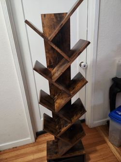 Tree bookshelf