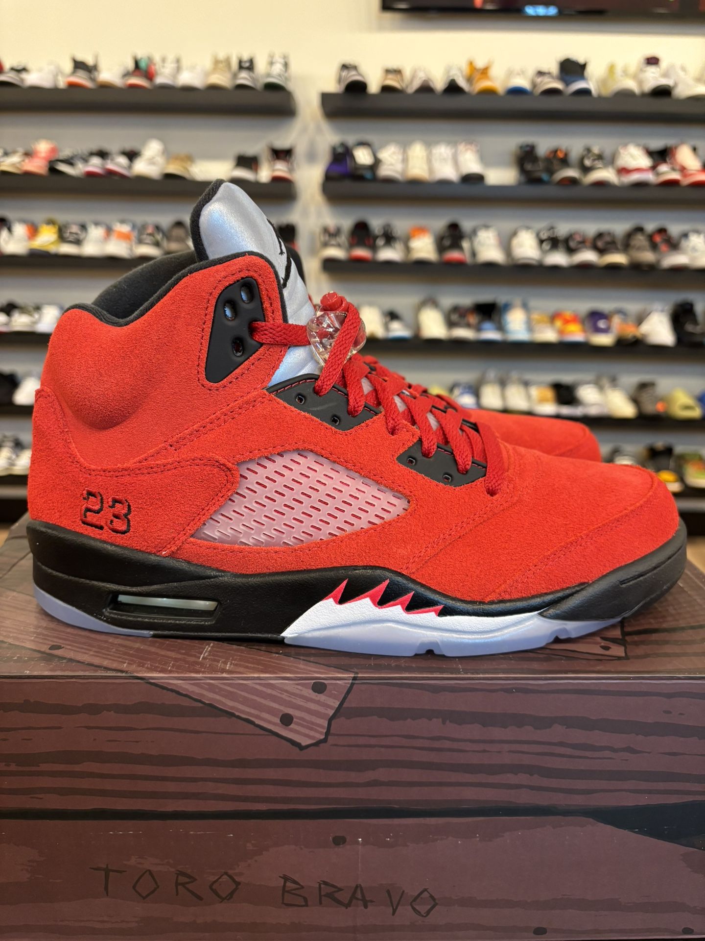 Jordan 5 Raging Bull Size 10.5 Brand New