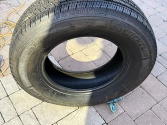 Tire 245/75/17