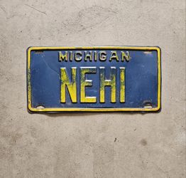 EXPIRED MICHIGAN LICENSE PLATE 
