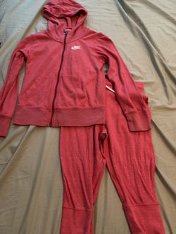 Girls Nike coral set