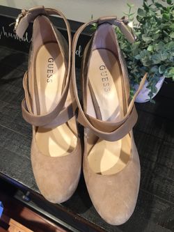GUESS PLATFORM HIGH HEEL