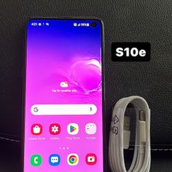 Samsung Galaxy S10e 128gb. Like New And Unlocked! No tax 