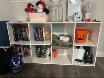 Used 8-cubby bookcase/storage