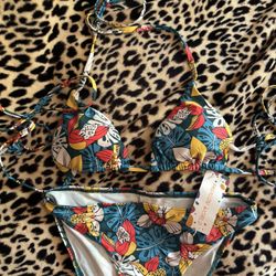 Blue Floral Bikini Set Swimwear. New With Tags! 