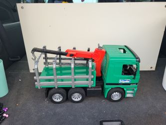 Bruder Mercedes Benz 4143 Logging Truck Timber Crane