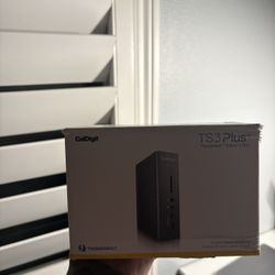 CalDigit TS3 Plus ThunderBolt Laptop Docking Station w/ non-OEM AC Adapter