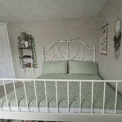 Full Bed with Mattress