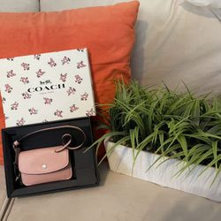Coach Wristlet Brand New