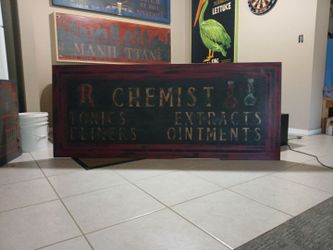 Chemist - large 20