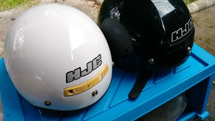 2 MOTIRCYCLE HELMETS LARGE