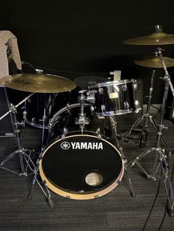 Yamaha stage custom drums
