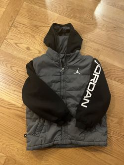 JORDAN Puffer Jacket Hoodie size 6X-7 Gray / Black