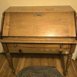 Traditional Americana Maple Secretary Desk 