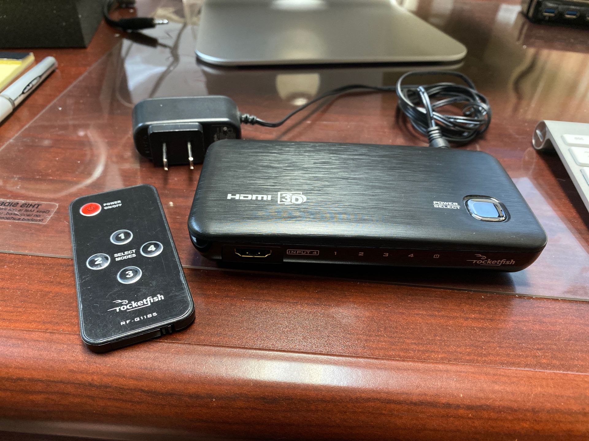 Four input Rocketfish HDMI switcher