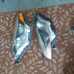 2014 2015 2016  Carolla Headlights. 