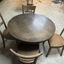 Wooden Table Whit 4 Chairs 🪑 Cheap