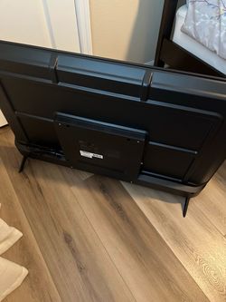 Vizio 42 in  Smart TV