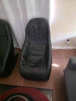 2 massage chairs for 300