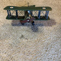 Metal Airplane 