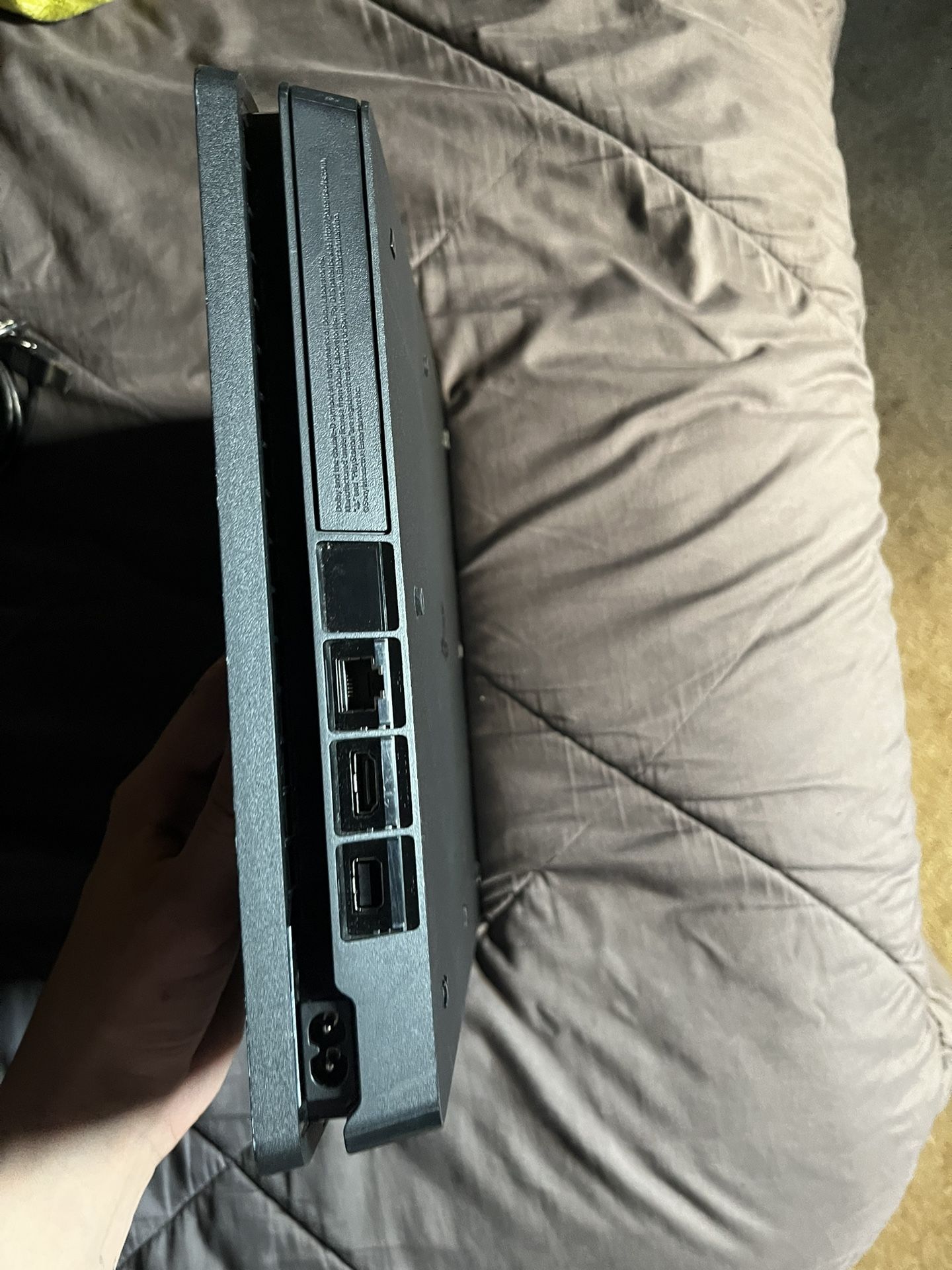 PS4 Slim