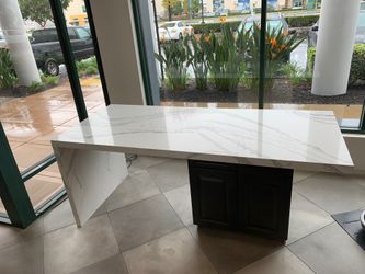 Quartz island with waterfall 7x3