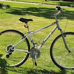 SPECIALIZED CROSSROADS - HYBRID BIKE - MEDIUM FRAME - SERVICED 