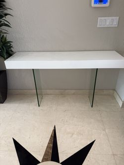 MODERN CONSOLE TABLE