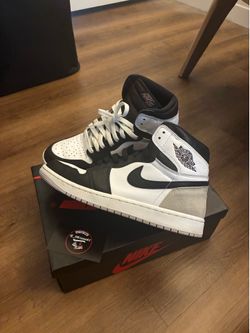 Jordan 1 bleached coral Sz 9