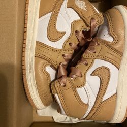 Toddler Nike Jordan’s 6c