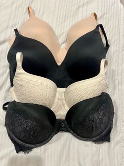 Victoria’s Secret Bras 32D