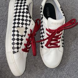 Men’s Checkered Guess Shoes 