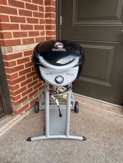 CharBroil Infrared Electric-Grill and cover
