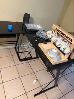 Black office desk