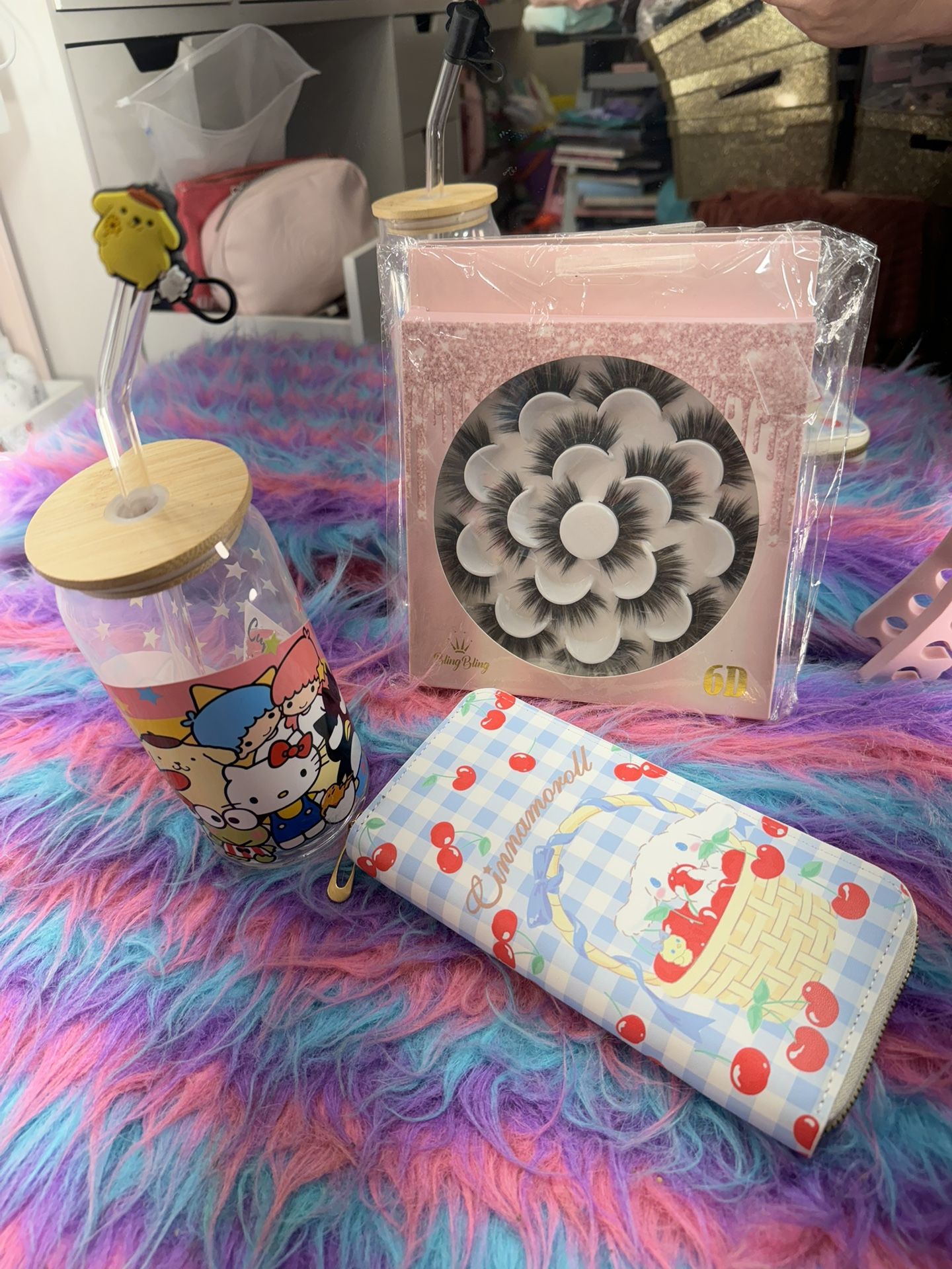 Hello Kitty & Friends Perfect Mothers Day Gift 💖 Wallet , Human Hair Lashes & A Beautiful Glass Cup 
