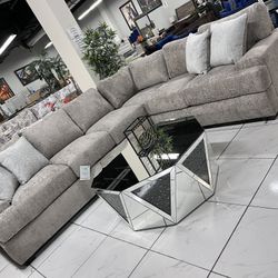 “L” Shape Sectional ✨ Easy Financing Available ✨ No Credit Needed