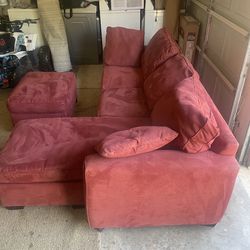 Havertys Red sectional with ottoman