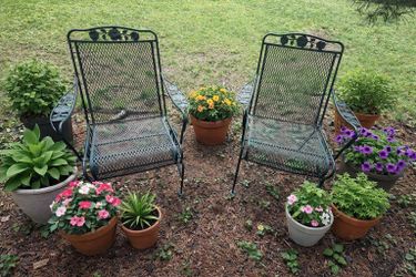 Set of 2 Green Metal Patio Spring Chairs / Bouncy Garden Chairs