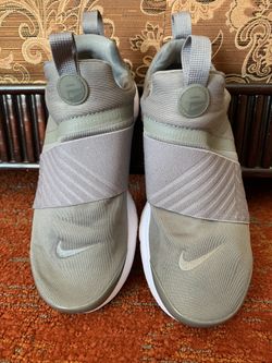 Nike Presto Extreme SE Size 5Y Gray white Athletic Shoes Sneakers for Sale in Fort Lauderdale FL OfferUp
