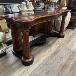 Beautiful Ralph Lauren Neoclassical Flame Mahogany Console Entry Table - 72” x 23” x 35” - Retail over $3500.