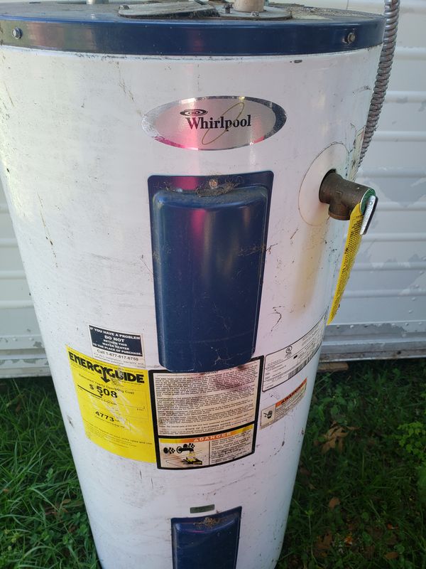 Whirlpool 40gal water heater for Sale in Tampa, FL - OfferUp