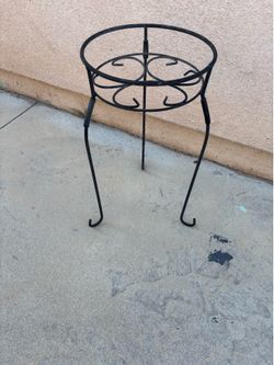 Plant stand 11 x 11 x 21“